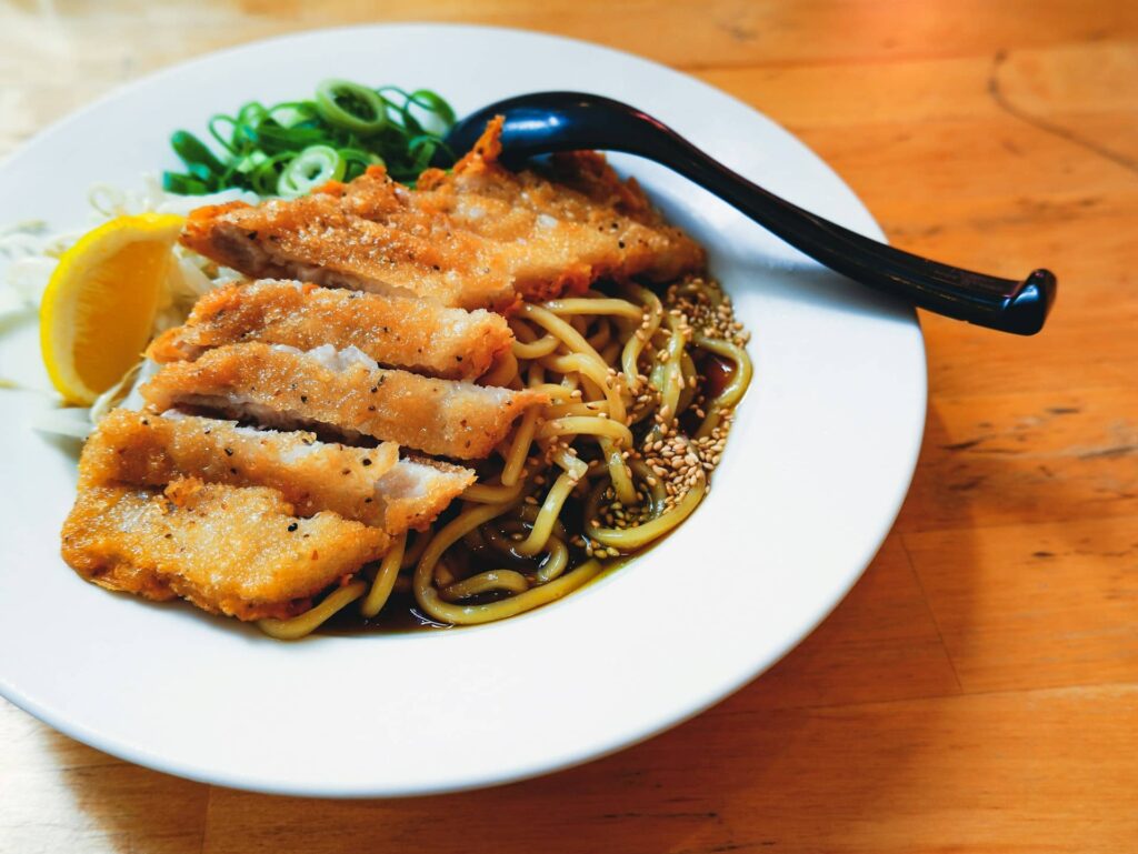 Assiette de Tonkatsu au Japon