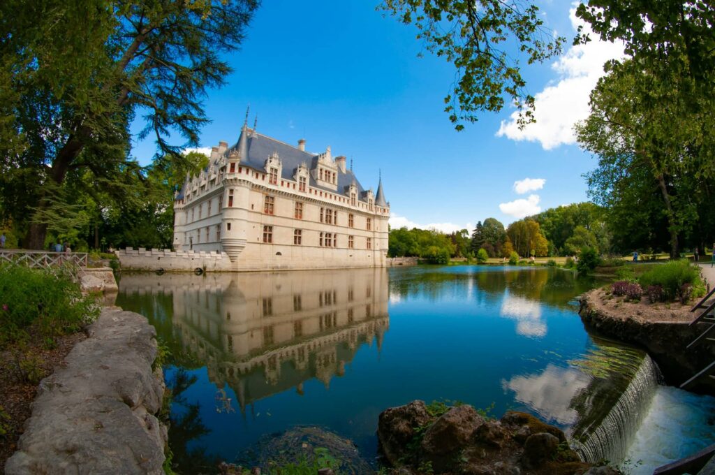 château de la loire à vélo